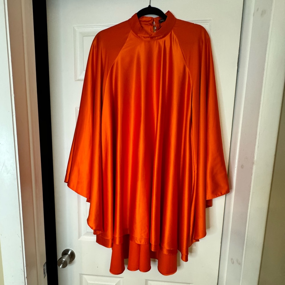 NASTY GAL NWT Orange Butterfly Sleeve Skater Skirt Dress with Back Cutout Size L